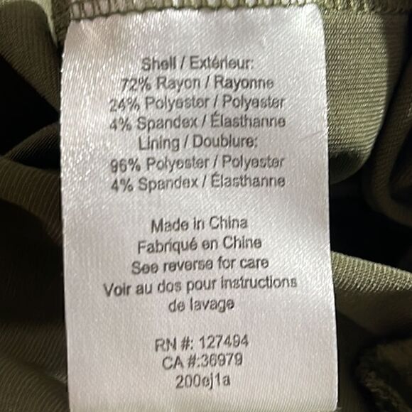 HeartLoom jumpsuit  Womens size Medium Rivky surplice Olive Green V Neck - Picture 10 of 11